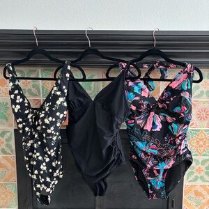3 Summer Swimsuits 💐 Size 8-10